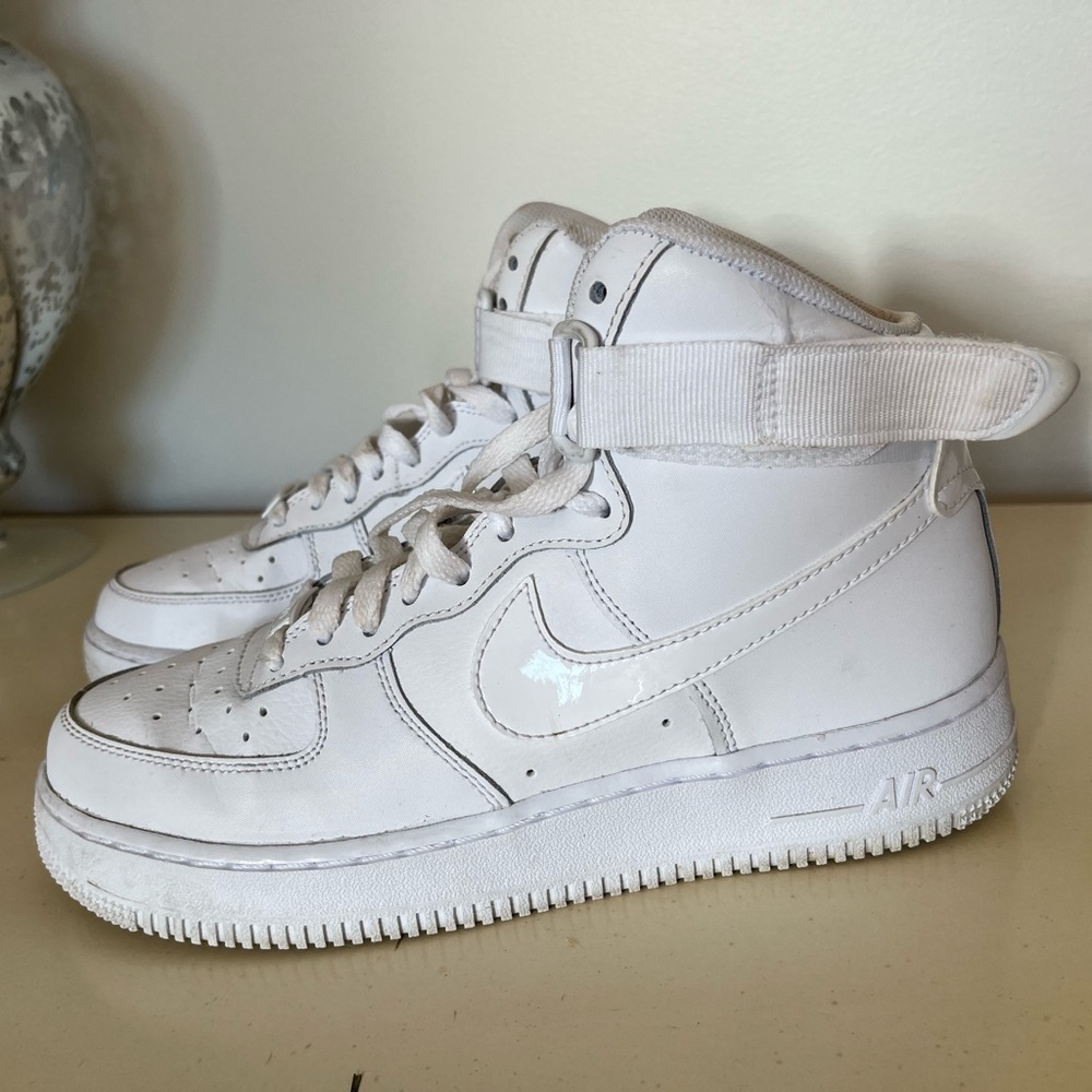 Nike Airs